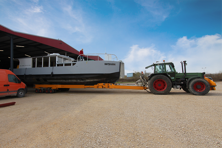 Dry boat storage in a shed