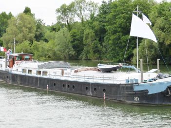 A vendre péniche Plaquet modèle freycinet visible dans le Nord de la France