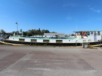 Péniche hollandaise à vendre