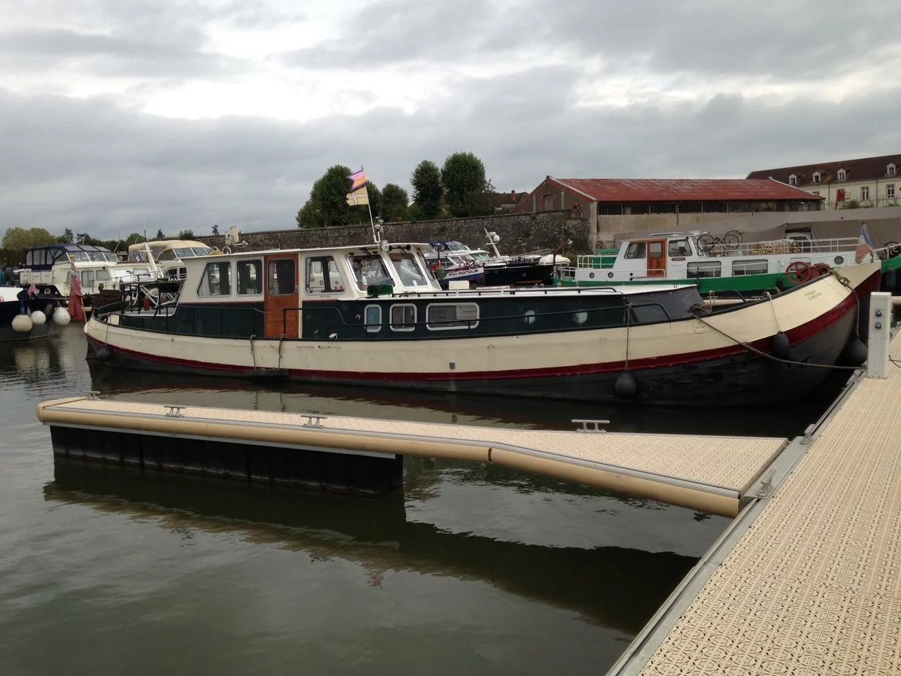 Péniche à vendre