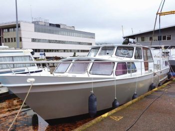 A vendre vedette à moteur habitable De Groot Jachtbouw