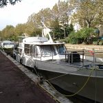 A vendre vedette pour une navigation fluviale visible dans le Sud de la France