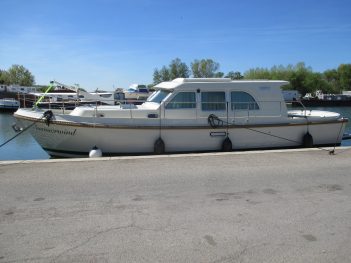 Vedette sedan du chantier Linssen Yatchs à vendre