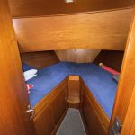 Image de la cabine avant composée de deux lits simples