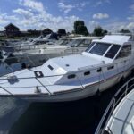 Kim Marine trawler Le Feeling (1977) – exterior view of the starboard bow
