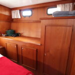 Vrijon Contessa 4.0 Dutch motor yacht Second Pearl (2000) – cabin storage and wardrobe