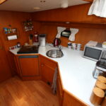 Vrijon Contessa 4.0 Dutch motor yacht Second Pearl (2000) – fully equipped galley
