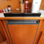 Vrijon Contessa 4.0 Dutch motor yacht Second Pearl (2000) – galley hob and refrigerator
