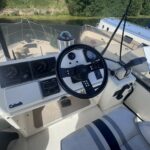Fairline 36 motor yacht Stella (1989) – outdoor console with view over the bow
