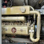 Smelne 1140 Dutch motor cruiser Dreamflower (1985) – diesel engine in the engine room