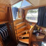 Pedro 30 Dutch motor cruiser Hiva Oa (1991) – interior stairs and cabin access