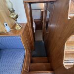 Smelne 1140 Dutch motor cruiser Dreamflower (1985) – companionway to the aft cabin