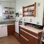 Freycinet barge 30 m Au Fil de l'Eau (1956) – galley with worktop and dishwasher
