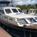 Linssen 372 SX LE VOGUE Dutch motor yacht (1992) – starboard side exterior view