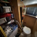 Connoisseur 1135 river cruiser Ingrine (1986) – heads compartment and storage