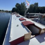 Dutch Luxe-Motor barge Dulcinea (1929) – cabin roof with red hatch covers, view forward