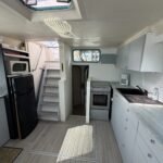 Vetus 1200 Damier Dutch motor cruiser (1992) – galley with gas oven, fridge and microwave