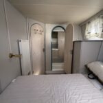 Vetus 1200 Damier Dutch motor cruiser (1992) – double cabin with direct access to the shower room