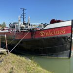 Dutch Luxe-Motor barge Dulcinea (1929) – exterior bow view at the mooring