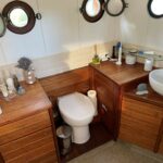 Dutch Luxe-Motor barge 14.50 m (1928) – solid wood bathroom with WC and portholes