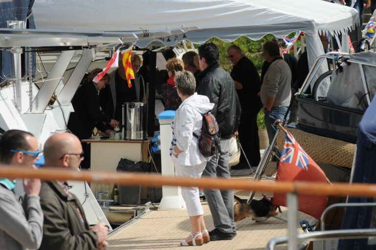 Welcome coffee under the marquee on the H2O pontoon during the open days