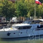 Van der Valk Comfort 50 Beau Jolie – vue extérieure au port (photo ancienne)