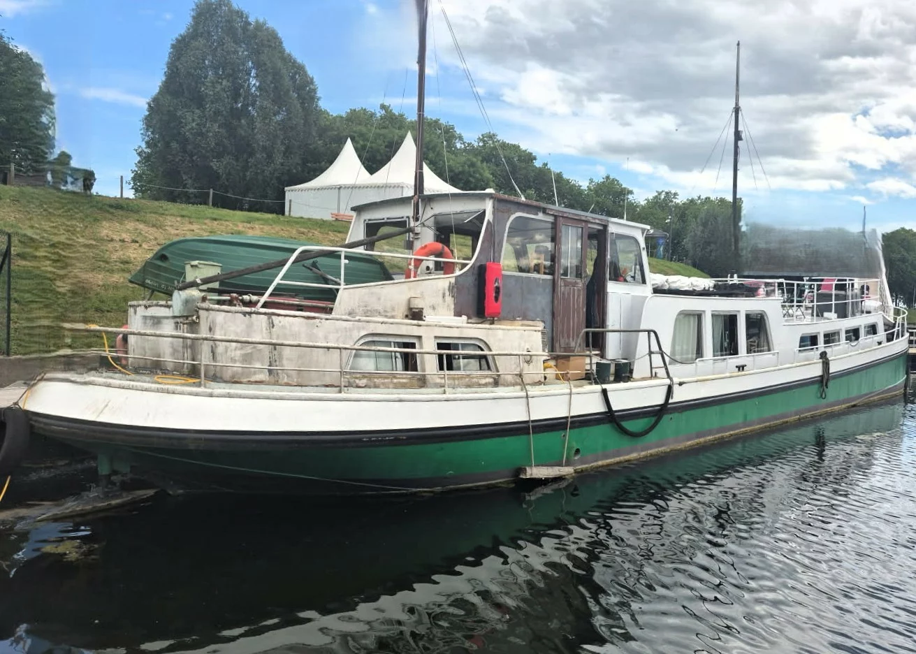 Luxemotor 25 m - Vue extérieure
